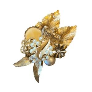 Hand Crafted Women’s Antique Gold Pearls Rhinestones Collage Vintage Brooch
